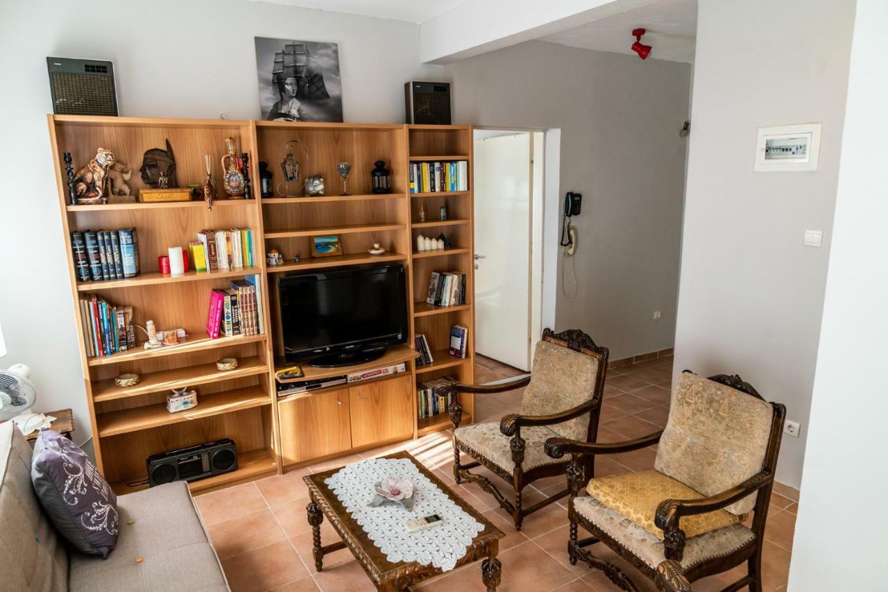 Next To The Sea - Apartment Hagia Triada Exterior foto