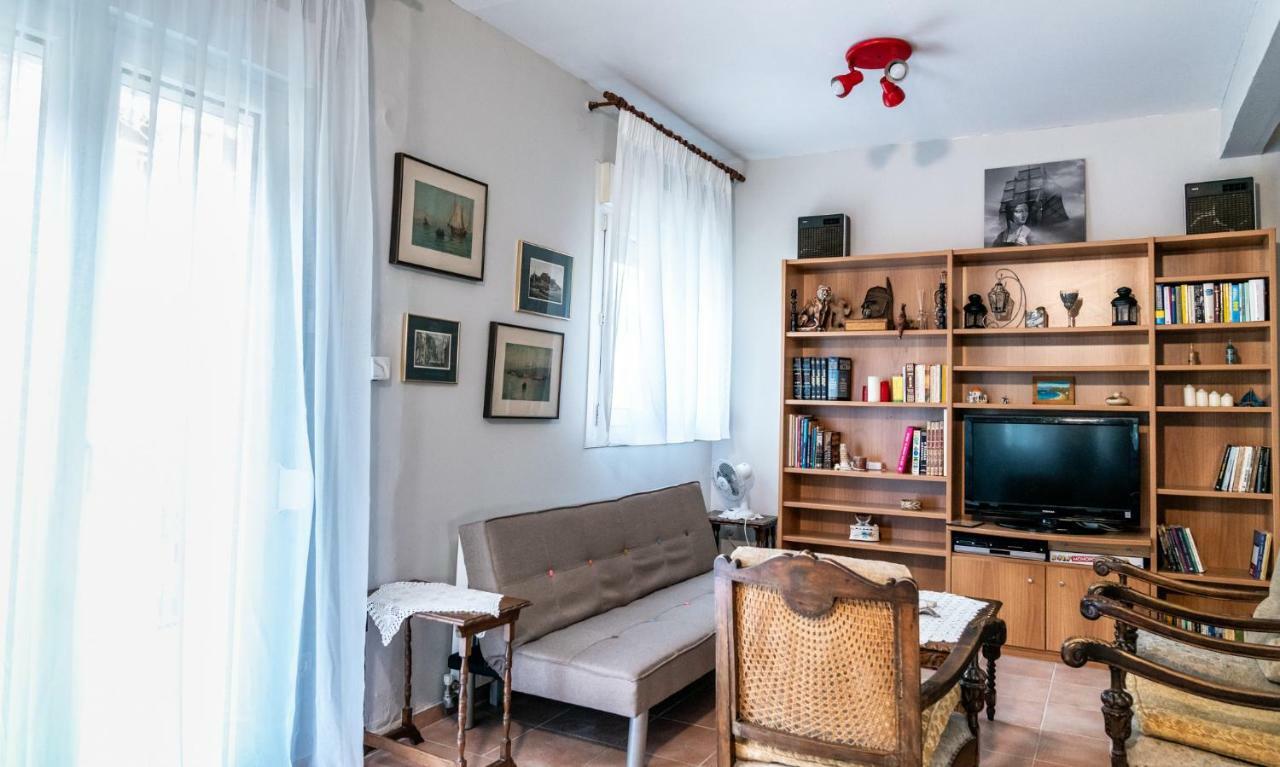 Next To The Sea - Apartment Hagia Triada Exterior foto
